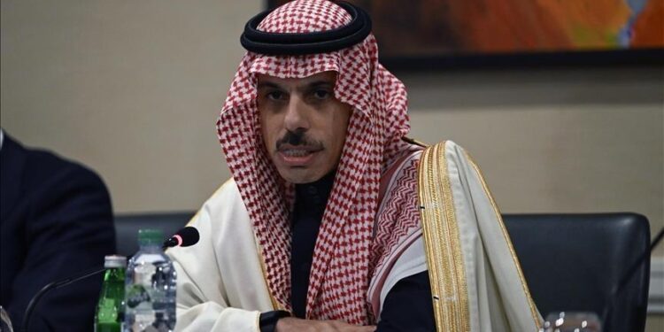 Saudi foreign minister meets Ethiopian premier to discuss ties, regional issues