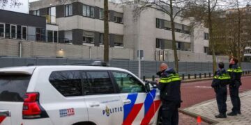 Explosion rocks Jewish school in Amsterdam