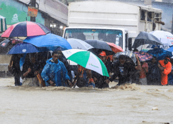 Heavy rains, flooding kill at least 23 in Kenya
