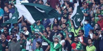 Pakistan bars fans from cricket league over energy crisis