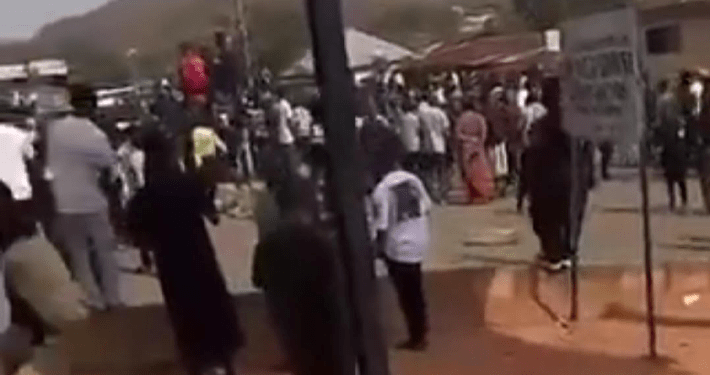 Protesters defy Plateau governor’s curfew after bandits killed several residents