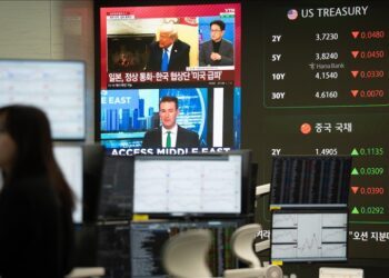 Country risk premiums rise, stock markets fluctuate in Gulf countries