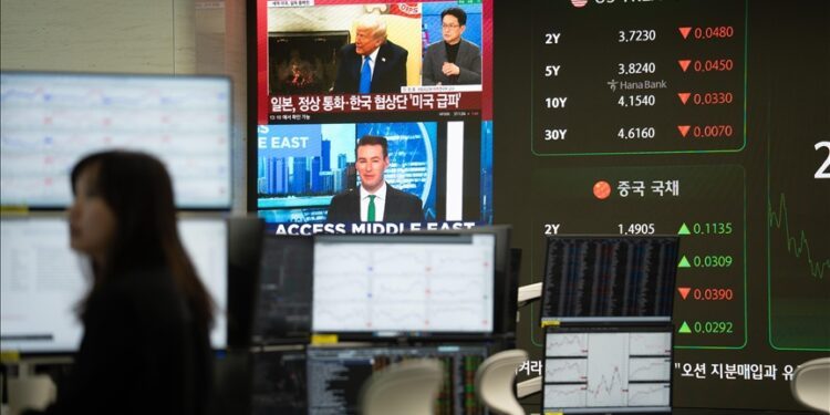 Country risk premiums rise, stock markets fluctuate in Gulf countries