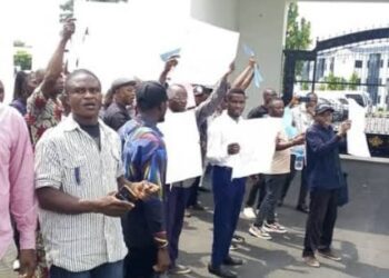 Cross River: Teachers protest three-month unpaid salaries; govt blames absenteeism