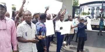 Cross River: Teachers protest three-month unpaid salaries; govt blames absenteeism