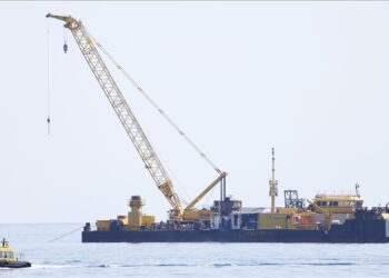 UK prepares mine-clearing vessel for possible Strait of Hormuz deployment