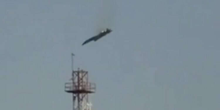 Several U.S. military aircraft crashed in Kuwait amid Iran’s strikes: Official