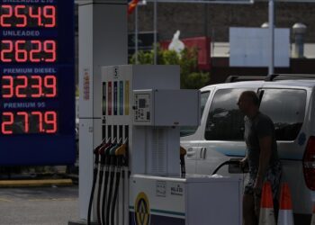 More countries tighten energy-saving measures amid energy supply constraints