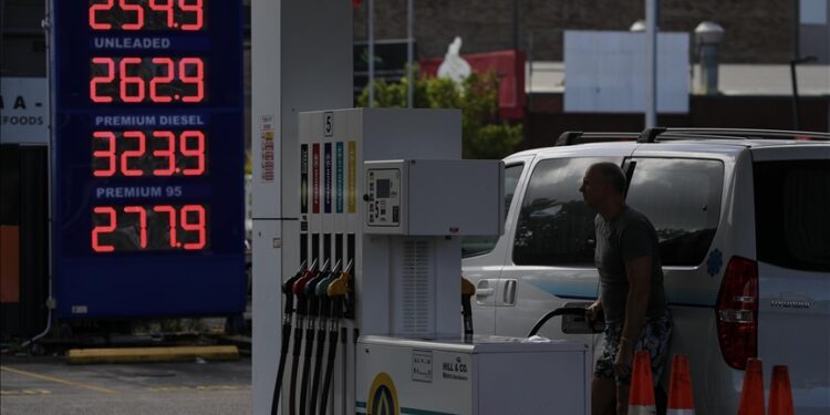 More countries tighten energy-saving measures amid energy supply constraints