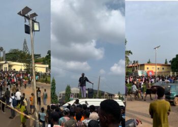 OAU students protest against new transportation policy