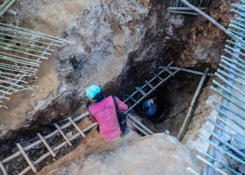 10 women among 15 killed as gold mine collapses in northwestern Kenya