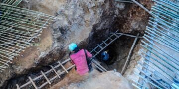 10 women among 15 killed as gold mine collapses in northwestern Kenya