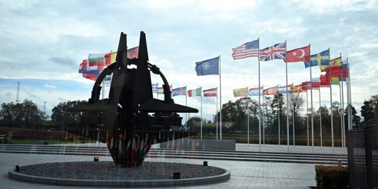 Major NATO allies block plan to boost military aid for Ukraine: Report