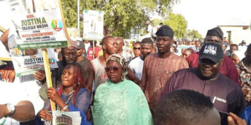 APC reps aspirants in Adamawa protest over alleged imposition of candidates