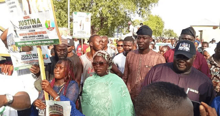 APC reps aspirants in Adamawa protest over alleged imposition of candidates