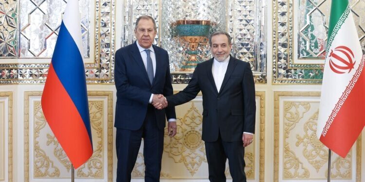 Russian, Iranian foreign ministers discuss Hormuz navigation, nuclear issue