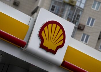 Shell beats profit forecasts in 1st quarter as Iran war boosts oil prices