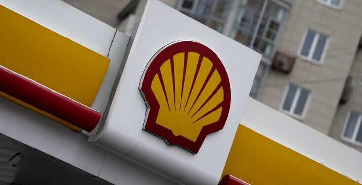 Shell beats profit forecasts in 1st quarter as Iran war boosts oil prices