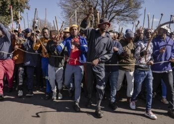 Mozambique completes repatriation of 7 ‘xenophobic’ attack victims from South Africa