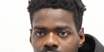 UK police continue manhunt for prison escapee Temitope Segun