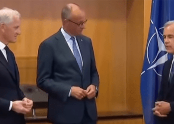 Mark Carney joking tells Norwegian PM Gahr Støre to loan Canada Man City star Haaland for 2030 World Cup