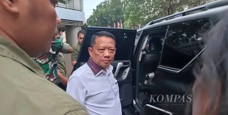 Indonesia’s top anti-corruption prosecutor resigns after police found gold, $20 million cash in his home