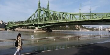 Danube navigation nearly impossible in Bulgaria as water levels plunge