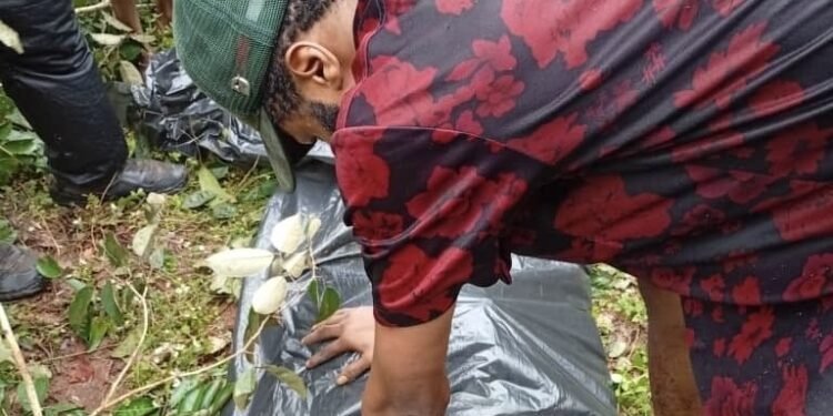 Soldiers exhume remains of slain Imo community leader from grave