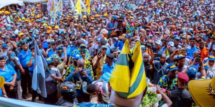 Osun govt declares Friday public holiday as Adeleke seeks re-election