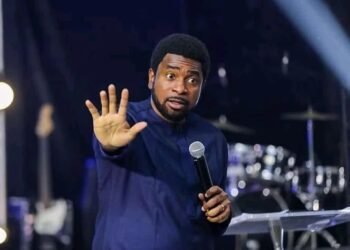 Netizens knock Nigerian cleric Kingsley Okonkwo for charging N700,000 to link single men, women