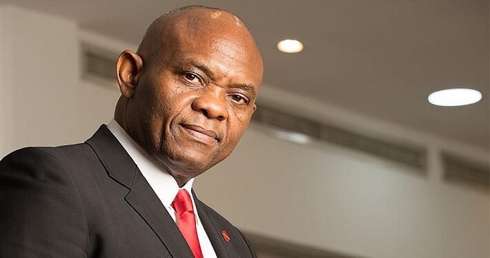 ‘Civilisation isn’t excuse for stupidity’, netizens react after lady calls UBA chairman ‘Tony’