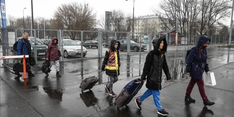 Swiss lawmakers back stricter asylum measures