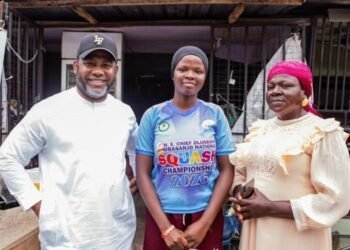 Lagos sports commission DG visits woman over viral video on athletic daughter’s ordeal