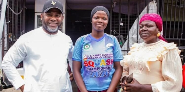 Lagos sports commission DG visits woman over viral video on athletic daughter’s ordeal