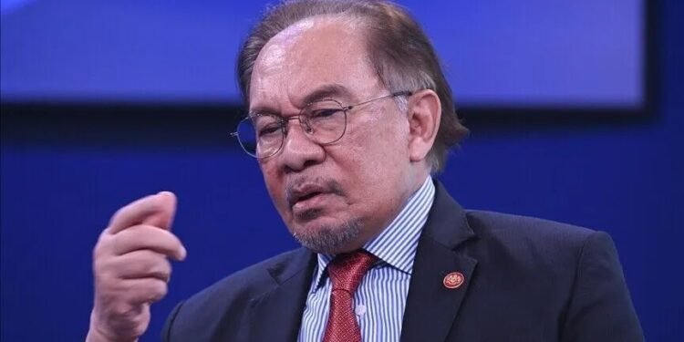 Malaysian premier urges dialogue amid US-Iran war in meeting with Iranian president