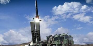 Türkiye’s Roketsan test fires air defense missile from mobile system