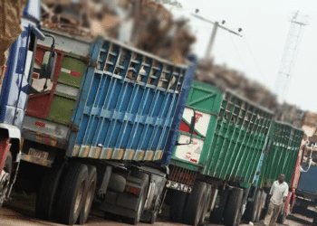 Articulated vehicles block Makurdi-Lafia Highway after clash with immigration officers