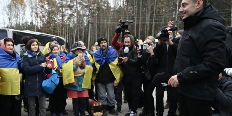Ukraine evacuates hundreds, pets after Pope Leo, Melania Trump-backed ceasefire